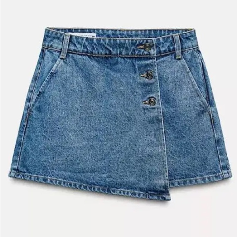 NWT Zara Skort - medium